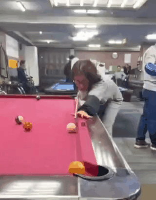 dd0965a579e64be7bc2c28afd1d0d3e8.gif