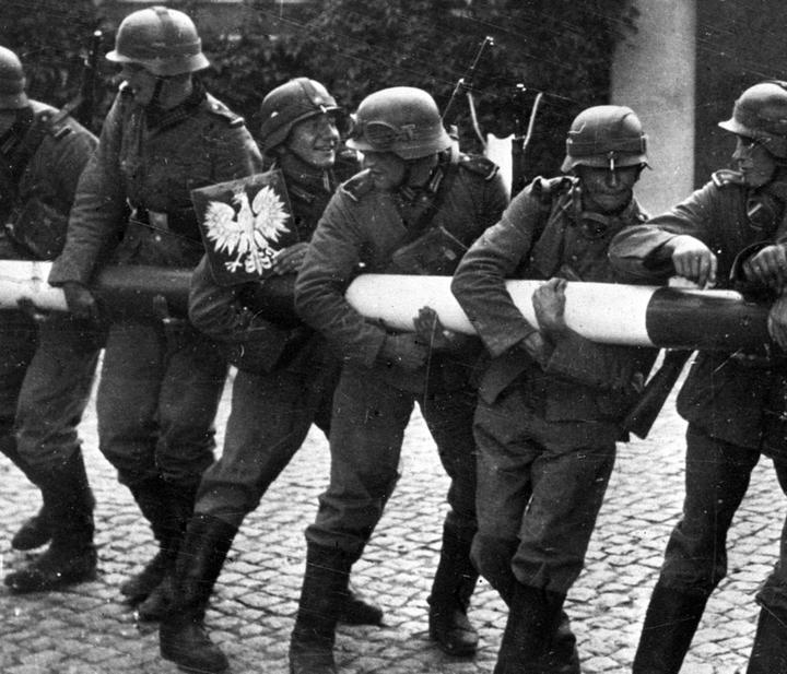 Нападение германии 1939. Польша 1 сентября 1939. Польша 1 сентября 1939 год. Солдаты Германии в Польше 1939.